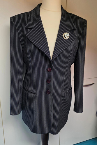 Eleganter schwarzer blazer mit - blazer,