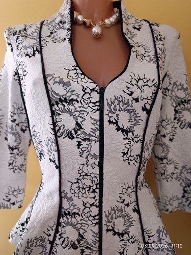 Joseph ribkoff strech - **,